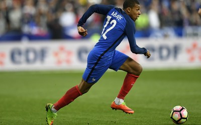 爱游戏体育热评-世界杯新星闪耀卡塔尔