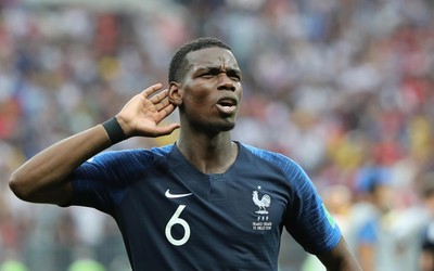 爱游戏体育精华-伯贝这脚射门兜出弧线