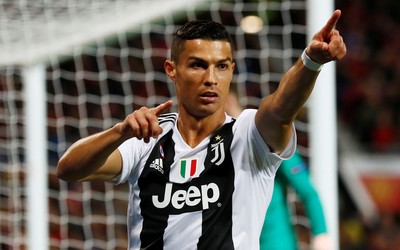 爱游戏体育热评-罗伯逊当选球迷票选最佳